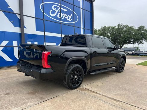 Used 2024 Toyota Tundra Limited AWD/4WD image 7