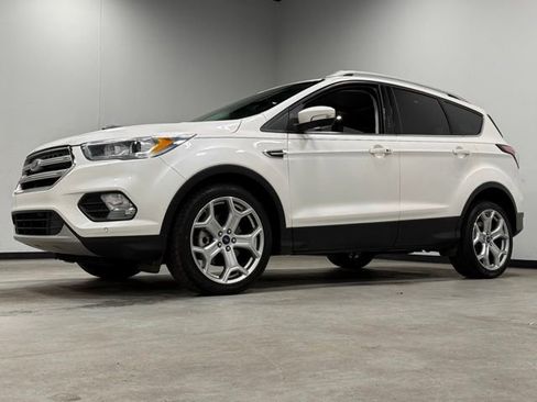 Used 2018 Ford Escape Titanium FWD image 5