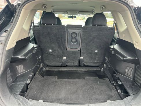 Used 2016 Nissan Rogue S image 11