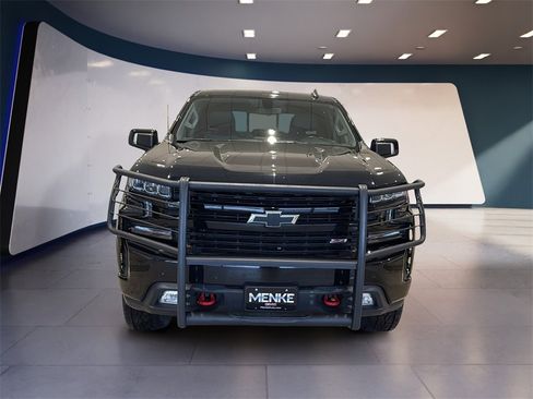 Used 2021 Chevrolet Silverado 1500 LT Trail Boss w/ Convenience Package II image 2