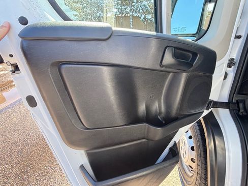 Used 2022 RAM ProMaster 2500 image 17