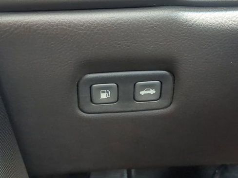 Used 2009 Chevrolet Corvette Coupe w/ Z51 Performance Package image 23