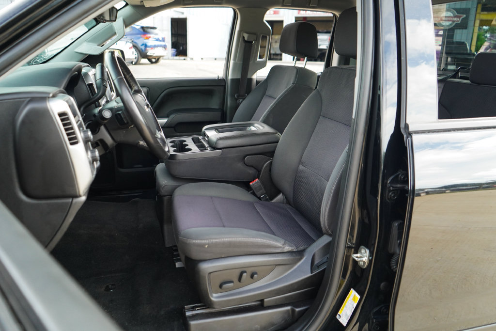 Used 2018 Chevrolet Silverado 1500 LT w/ All Star Edition AWD/4WD image 7