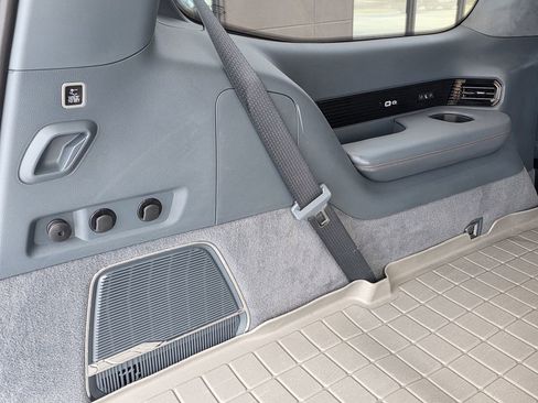 Used 2022 Jeep Grand Wagoneer Series II w/ Premium Group II image 34