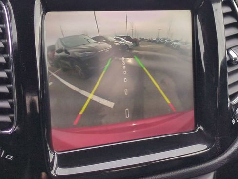 Used 2020 Jeep Compass Limited image 29