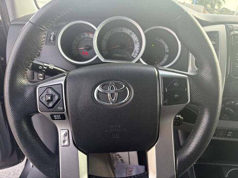 Used 2015 Toyota Tacoma PreRunner image 26