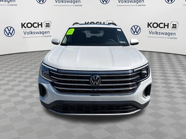 Certified 2026 Volkswagen Atlas SE AWD/4WD image 2