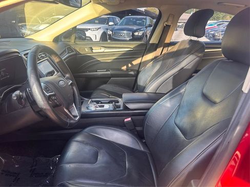 Used 2019 Ford Fusion Titanium AWD/4WD image 9