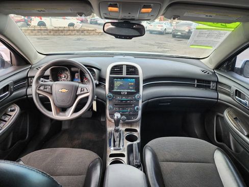Used 2014 Chevrolet Malibu LT w/ Power Convenience Package image 9