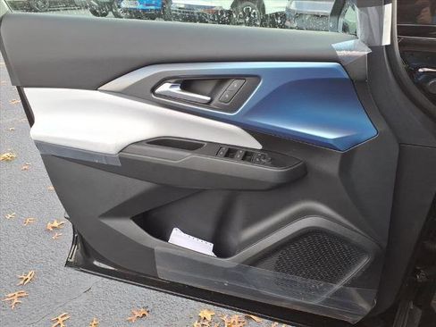 New 2026 Chevrolet Equinox EV LT image 8