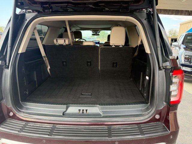 Used 2023 Ford Expedition Max Limited AWD/4WD image 7