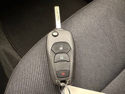 Used 2025 Chevrolet Trax LS FWD image 20