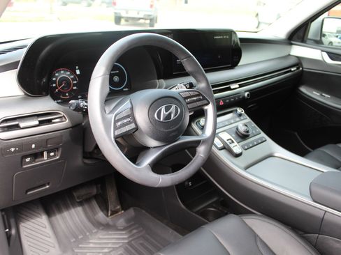 Used 2025 Hyundai Palisade SEL FWD image 33