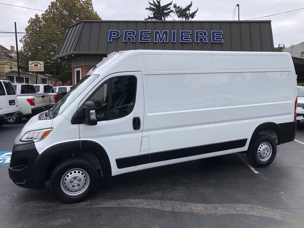 Used 2026 RAM ProMaster 2500 w/ Convenience Group FWD image 2