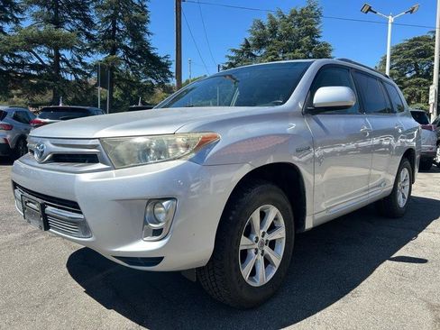 Used 2013 Toyota Highlander 4WD Hybrid image 1