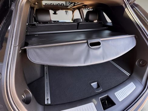 Used 2022 Cadillac XT5 Premium Luxury w/ Technology Package image 16