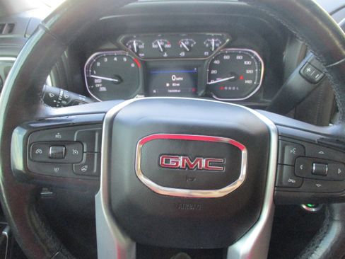 Used 2020 GMC Sierra 1500 SLT RWD image 25
