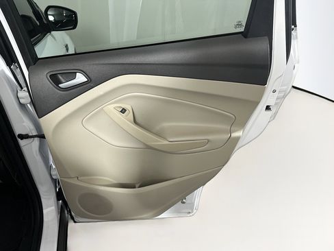 Used 2018 Ford Escape SE image 27