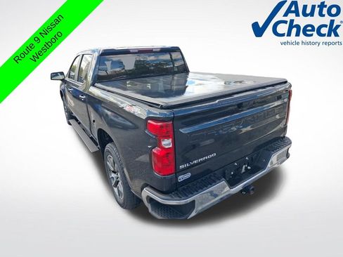 Used 2023 Chevrolet Silverado 1500 LT AWD/4WD image 9