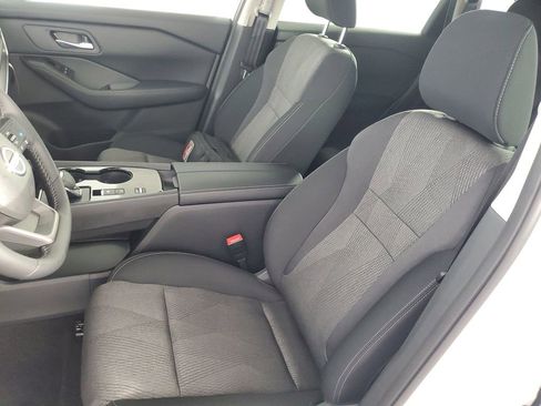 New 2026 Nissan Rogue SV FWD image 12