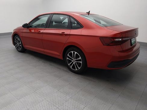 Used 2025 Volkswagen Jetta Sport FWD image 3