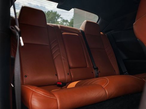 Used 2015 Dodge Challenger SRT Hellcat RWD image 7