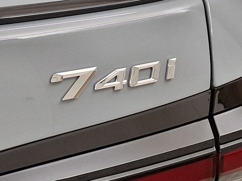 New 2026 BMW 740i w/ Premium Package image 20