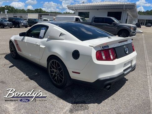 Used 2011 Ford Mustang GT Premium w/ Comfort Pkg RWD image 12