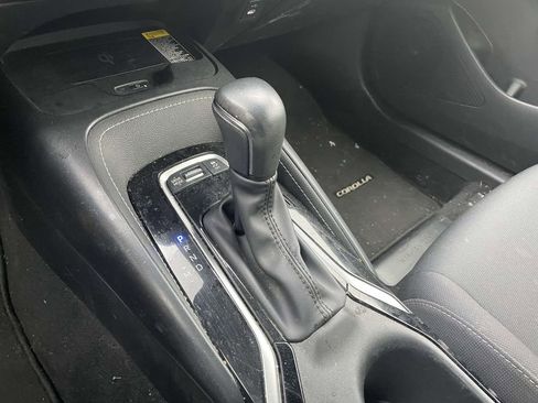 Used 2024 Toyota Corolla SE image 43