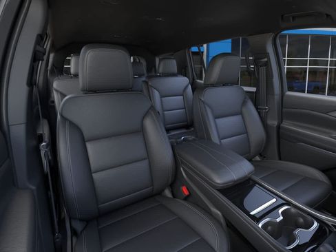 New 2026 Chevrolet Traverse LT w/ Driver Confidence Package FWD image 16
