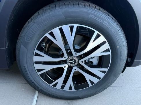 New 2026 Mercedes-Benz GLB 250 4MATIC image 27