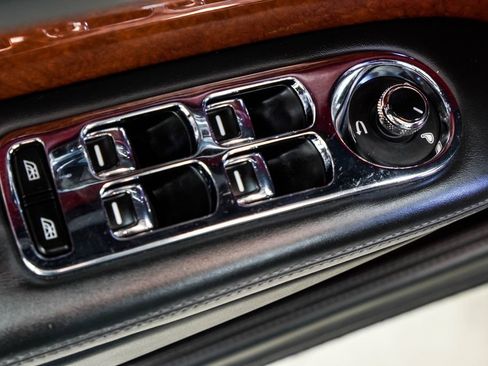 Used 2018 Bentley Mulsanne RWD image 46