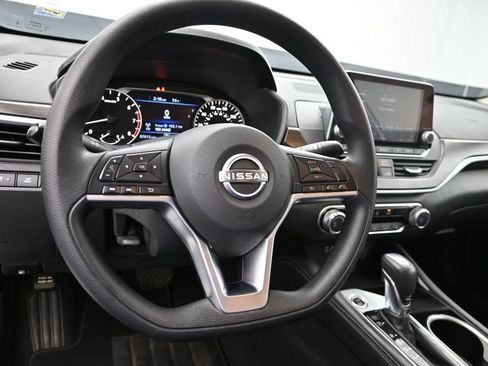 Used 2023 Nissan Altima 2.5 SV FWD image 20