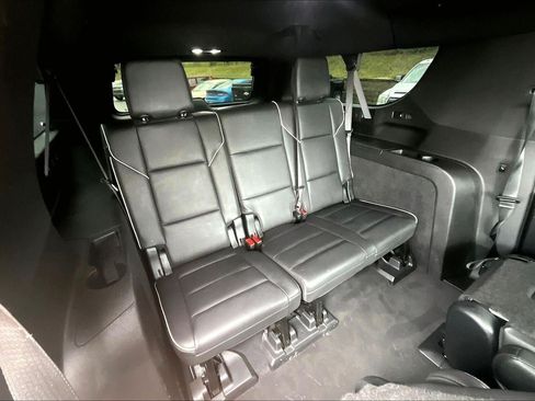 Used 2021 Cadillac Escalade ESV Sport w/ Driver Assist Tech Package AWD/4WD image 24