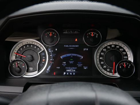 Used 2017 RAM 1500 Laramie w/ Convenience Group image 20