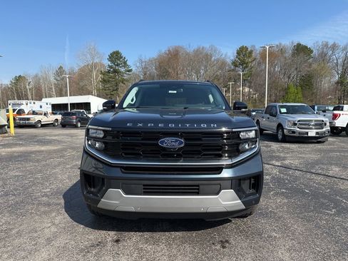 New 2026 Ford Expedition Max Platinum w/ Driver's Package image 15