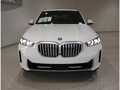 Used 2026 BMW X5 xDrive40i w/ Premium Package AWD/4WD image 9