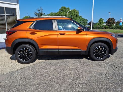 Used 2023 Chevrolet TrailBlazer LT w/ Convenience Package AWD/4WD image 7