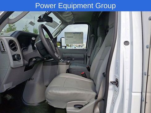 New 2026 Ford E-450 and Econoline 450 Super Duty w/ Driver's Safety Package image 9