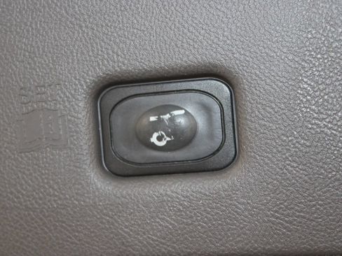 Used 2019 Lincoln Nautilus Reserve FWD image 17