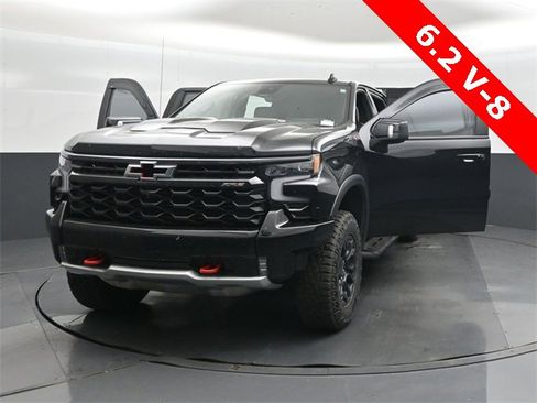 Used 2024 Chevrolet Silverado 1500 ZR2 w/ Technology Package image 42
