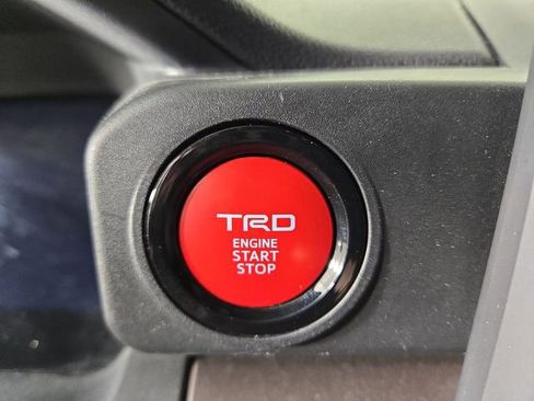 Used 2024 Toyota Tacoma TRD Off-Road image 24