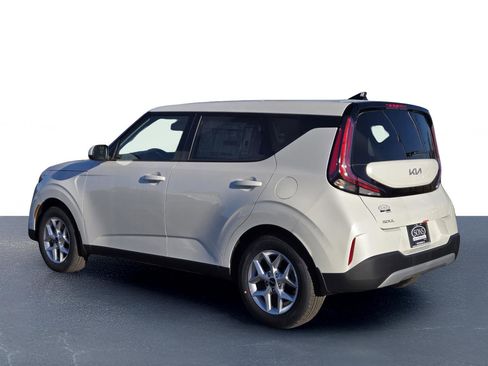 New 2025 Kia Soul LX image 11