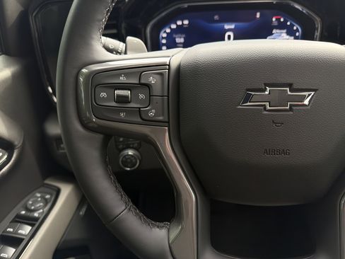 Used 2025 Chevrolet Silverado 1500 ZR2 w/ Technology Package AWD/4WD image 19