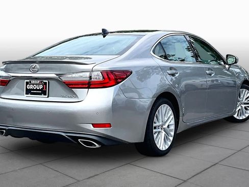 Used 2018 Lexus ES 350 w/ Ultra Luxury Package FWD image 13