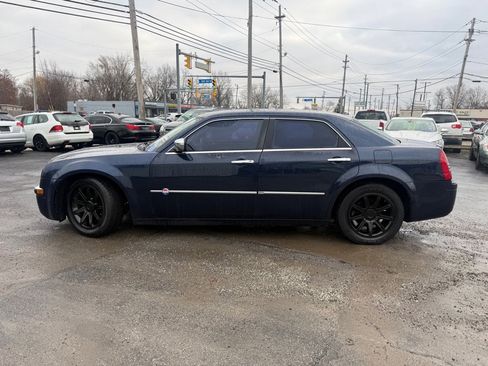 Used 2006 Chrysler 300 C w/ Navigation & Sound Group II image 5