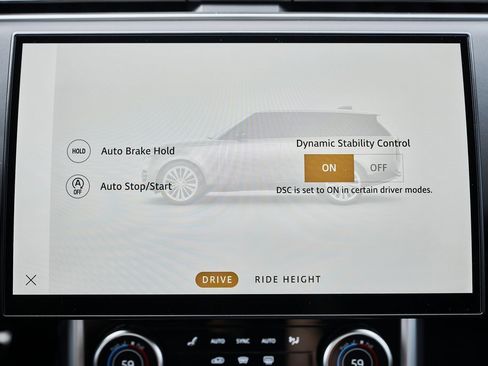 Used 2023 Land Rover Range Rover Long Wheelbase SE image 75