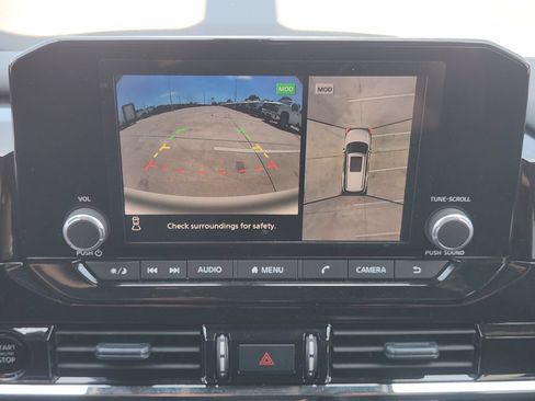 Used 2025 Nissan Pathfinder Rock Creek AWD/4WD image 16