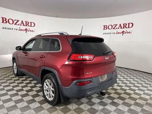 Used 2017 Jeep Cherokee Latitude w/ Cold Weather Group image 6