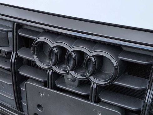 Used 2023 Audi SQ8 Premium Plus w/ Carbon Optic Package AWD/4WD image 12